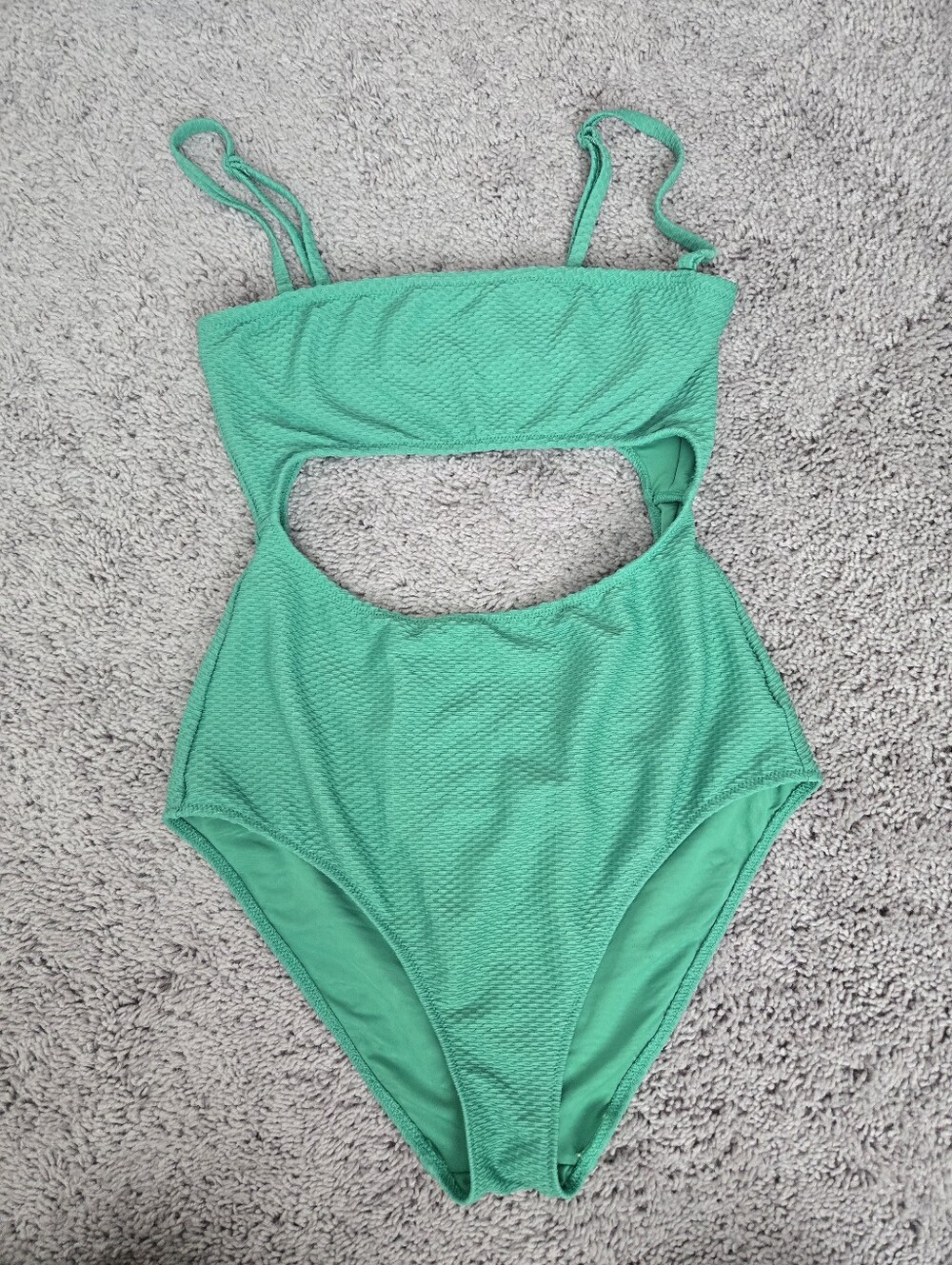 aerie One Piece. Textured Swimsuit Size Medium